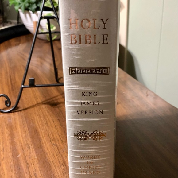 Family Bible King James Version - Picture 3 of 5